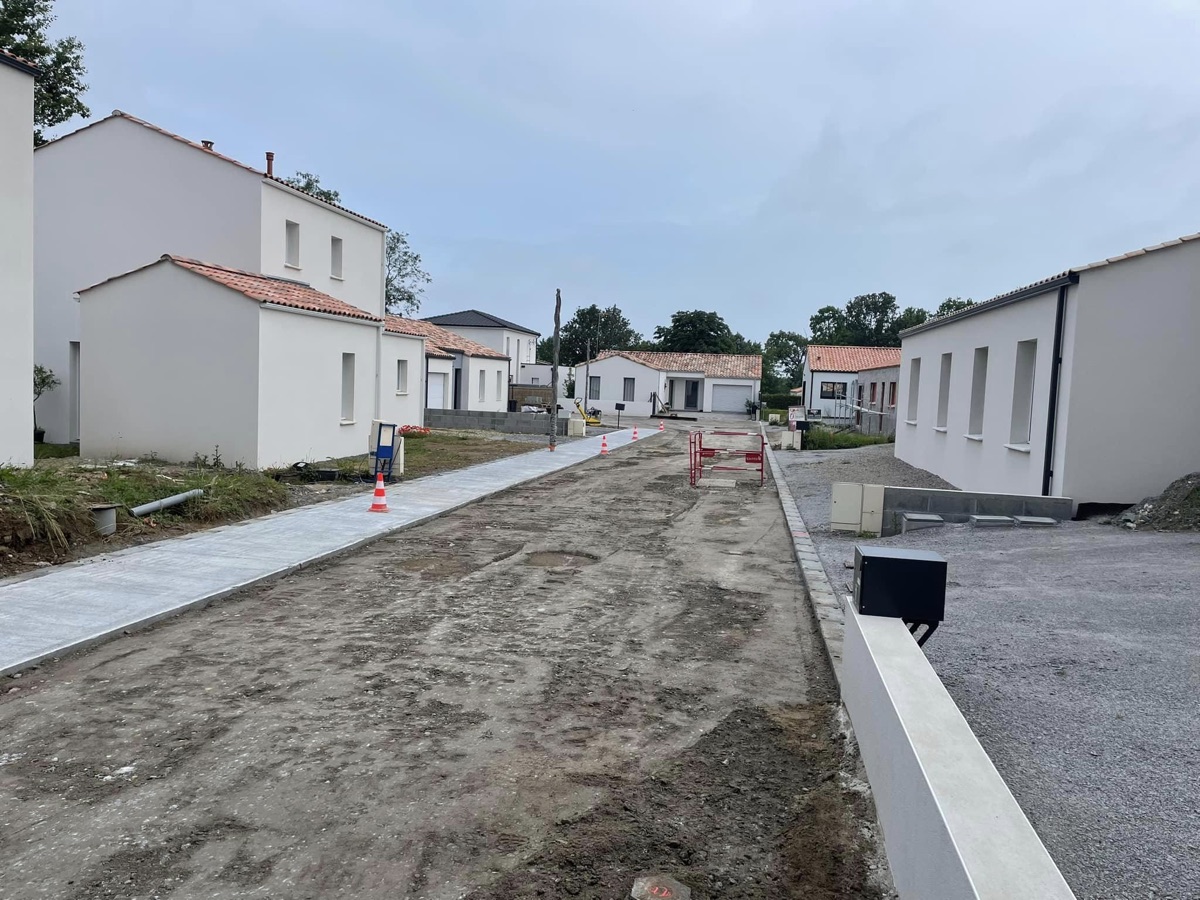 Voirie et bordures d'un lotissement à Draguignan